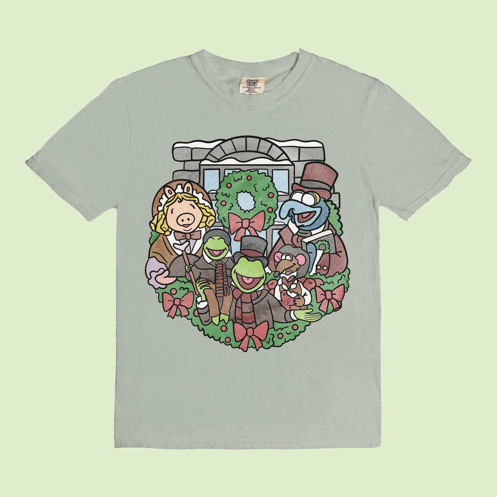 Caroling Muppets | T-Shirt