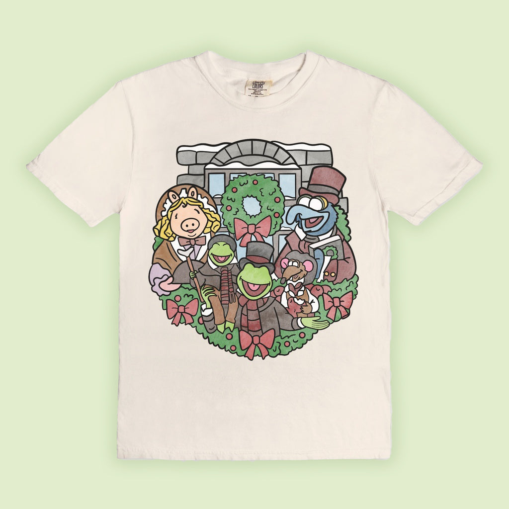 Caroling Muppets | T-Shirt
