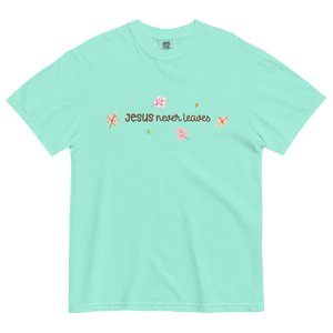 Jesus Never Leaves | T-Shirt