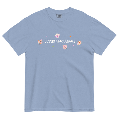 Jesus Never Leaves | T-Shirt